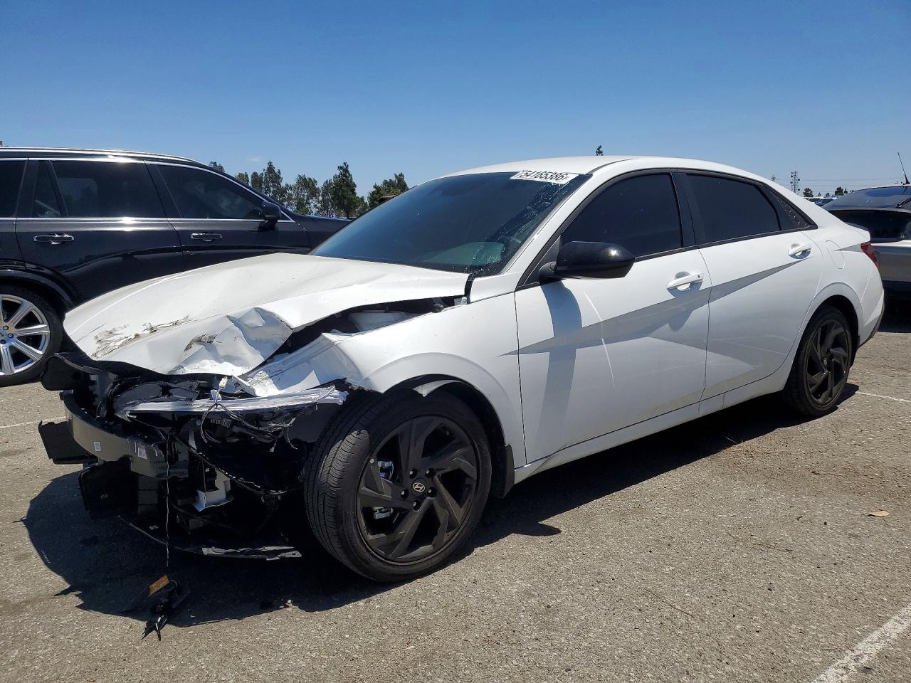 2026 Hyundai Elantra Blue, VIN KMHLM4DJ7TU183515 — Front end