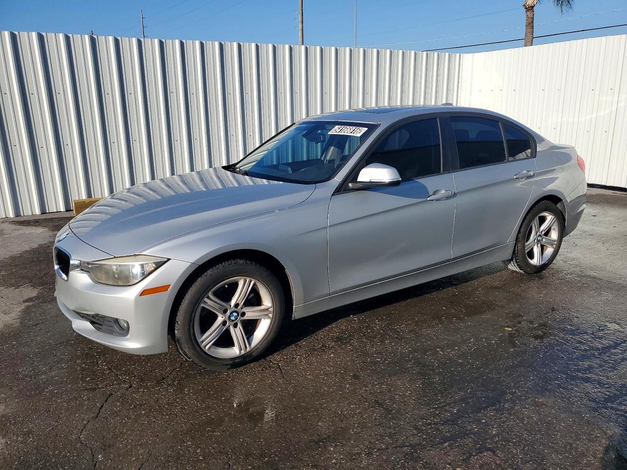 2015 BMW 3 Series 328i, VIN WBA3A5C56FP605040 — Front end