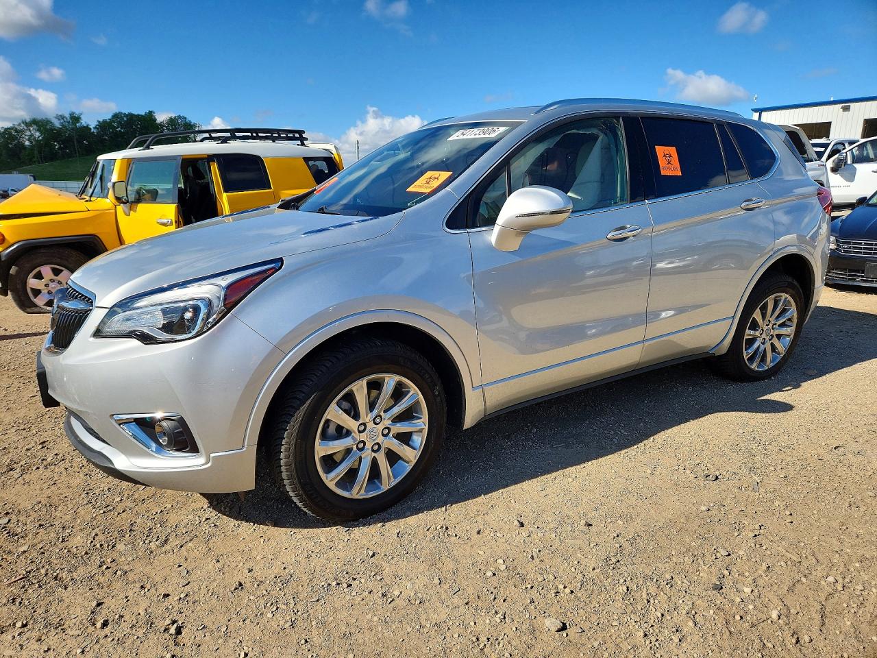 2019 Buick Envision Essence, VIN LRBFX2SA8KD010891 — Бок