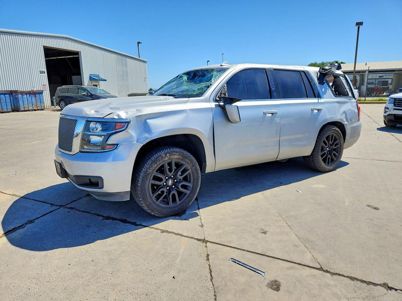 2016 Chevrolet Tahoe LT, VIN 1GNSCBKC2GR471969 — По всему кузову