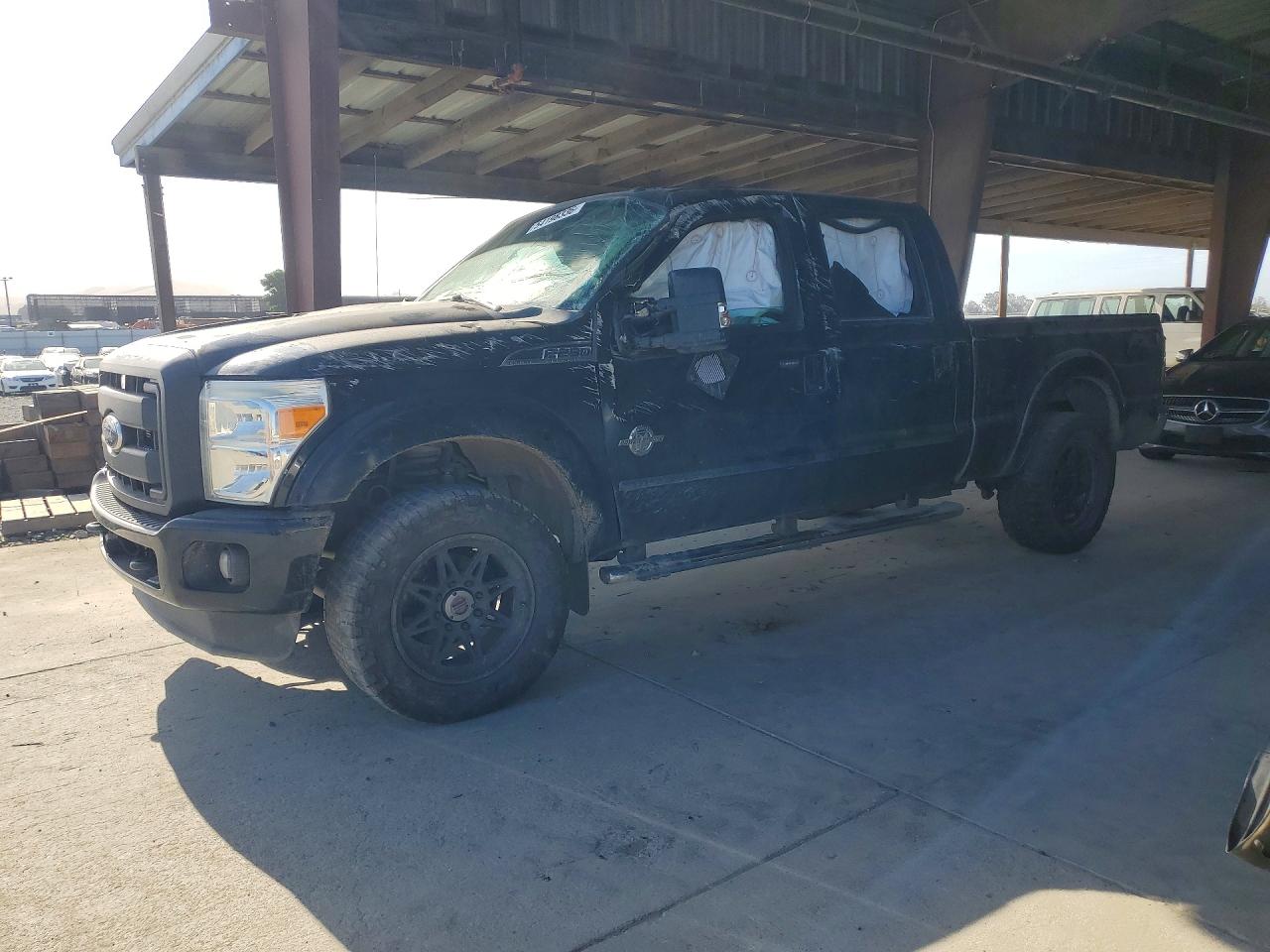 2012 Ford F-250 XL, VIN 1FT7W2BT6CEC62287 — Бок