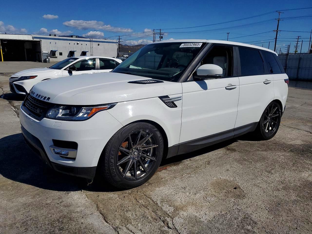 2015 Land Rover Range Rover Sport HSE, VIN SALWR2VF0FA527265 — Minor dents and scratches