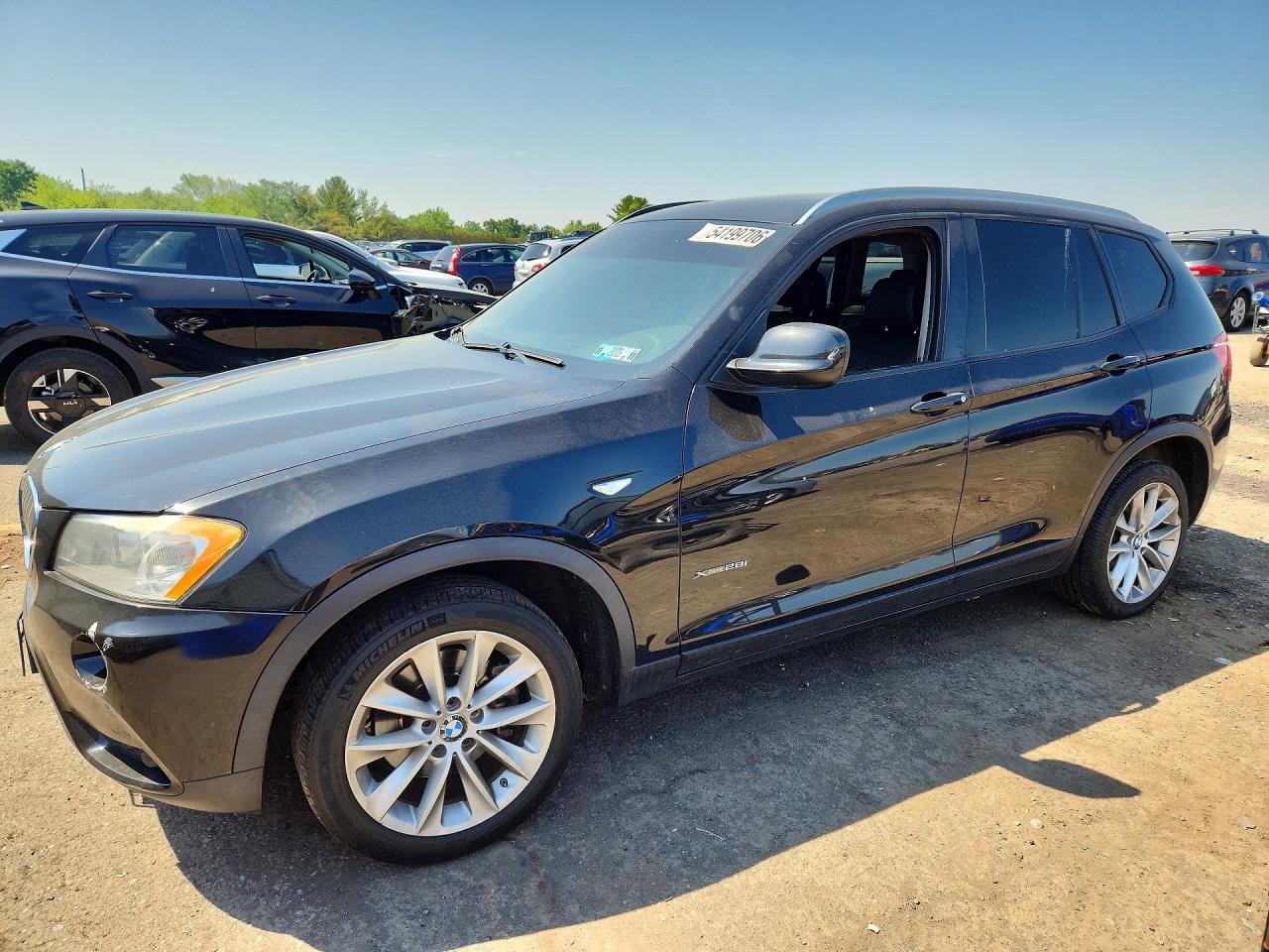 2012 BMW X3 28i, VIN 5UXWX5C52CL728124 — Мелкие вмятины и царапины