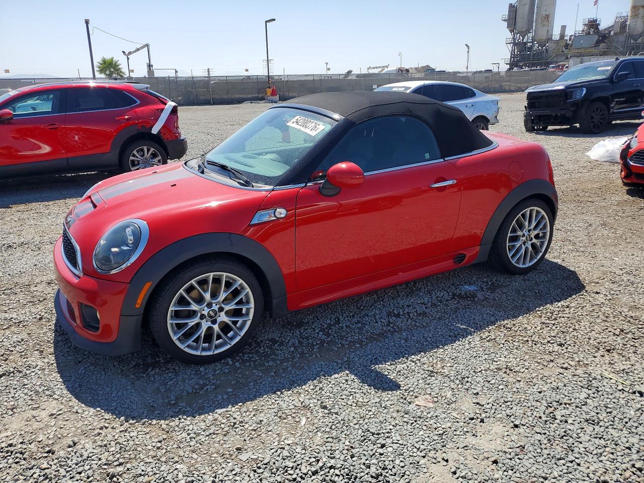2015 MINI Roadster S, VIN WMWSY3C55FT595569 — Front end