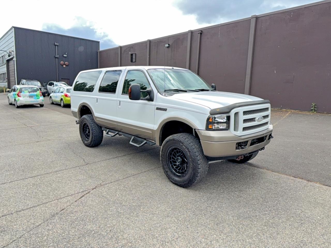 2005 Ford Excursion Eddie Bauer, VIN 1FMSU45P55ED47405 — Normal wear