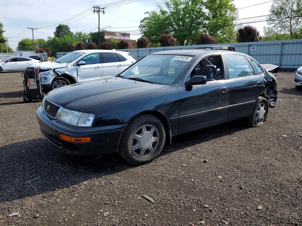 1996 Toyota Avalon XL, VIN 4T1BF12B2TU103988 — Rear end