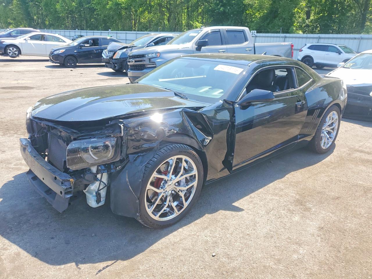 2010 Chevrolet Camaro 2SS, VIN 2G1FK1EJ7A9123449 — Front end
