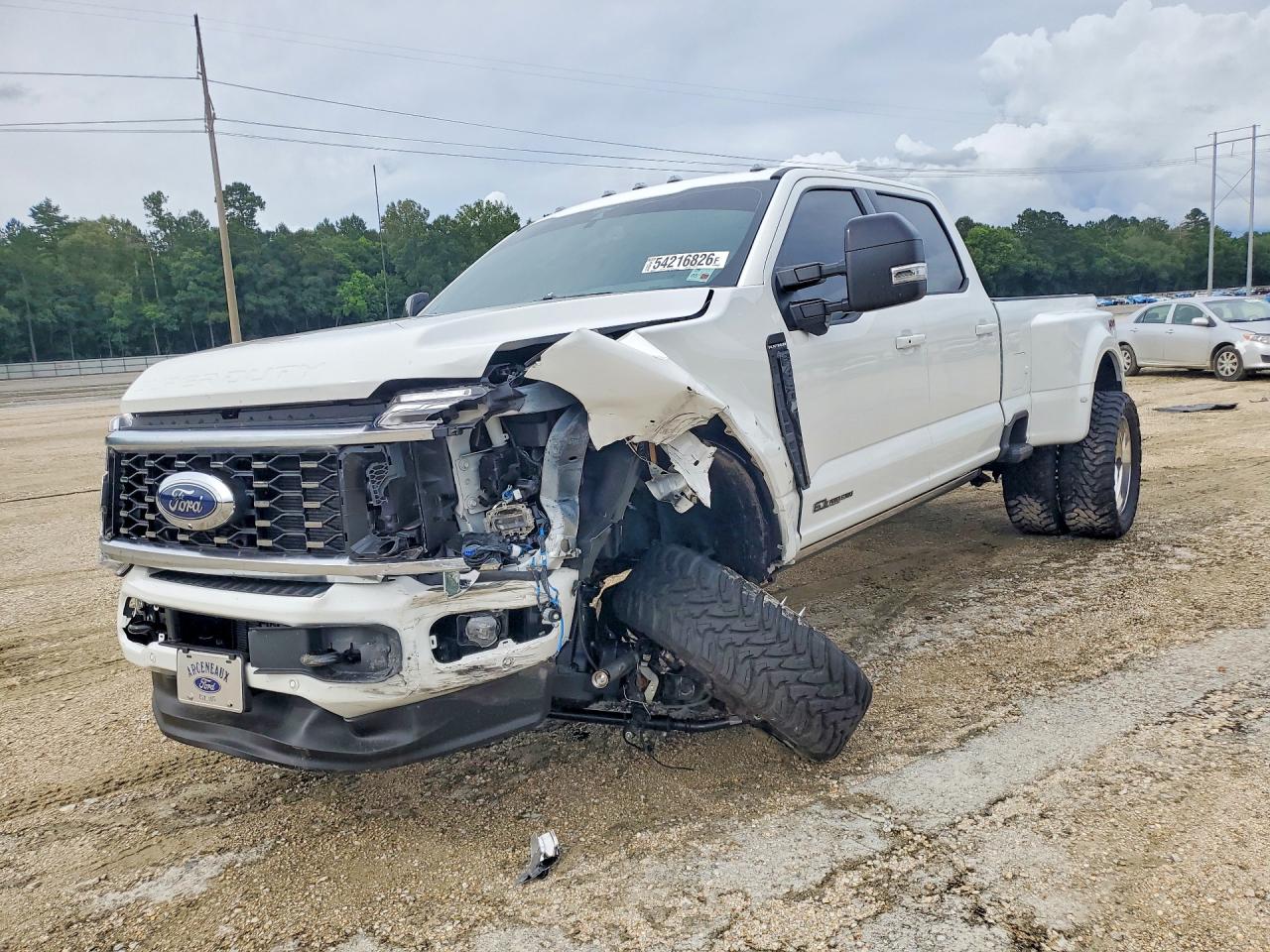 2026 Ford F-450 Platinum, VIN 1FT8W4DT4TEC98007 — Front end