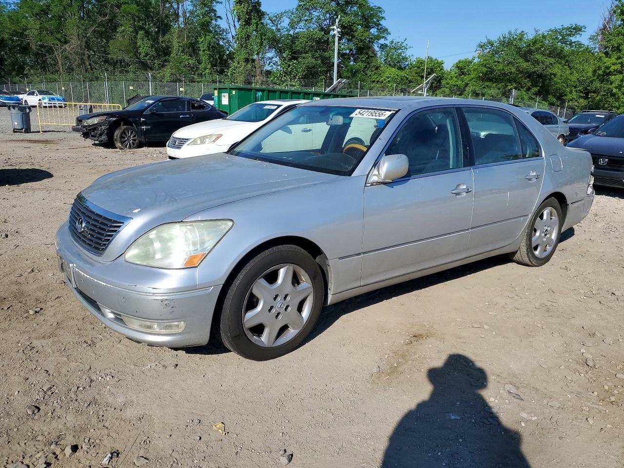 2004 Lexus LS 430, VIN JTHBN36FX40150712 — Rear end