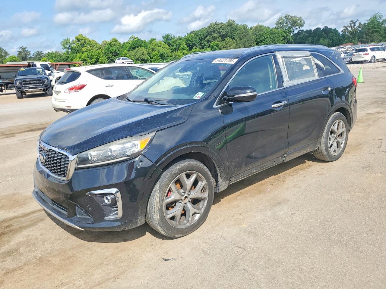 2019 Kia Sorento SX, VIN 5XYPK4A58KG553700 — Front end
