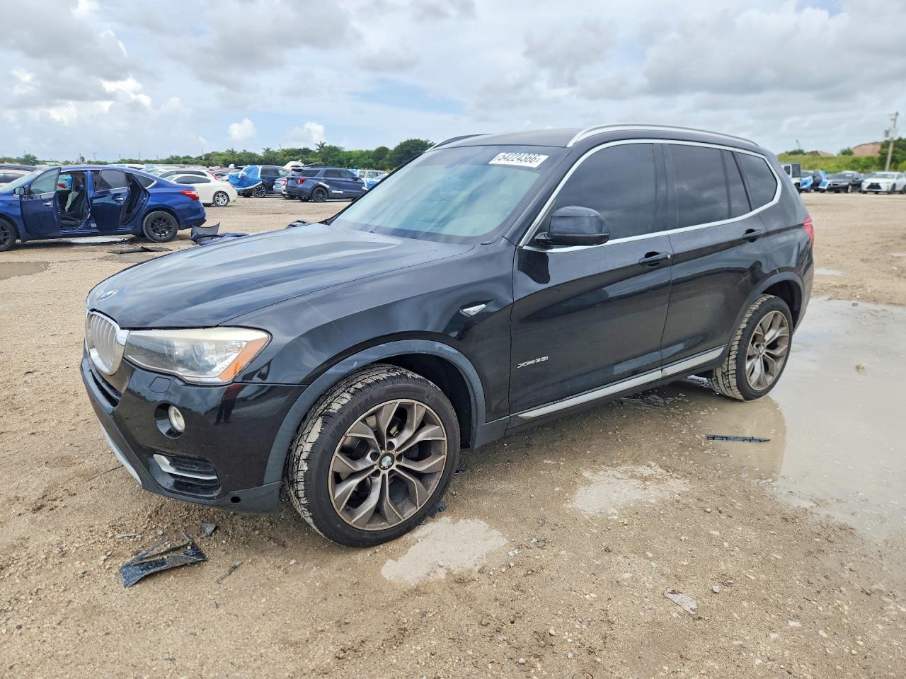 2016 BMW X3 xDrive35i, VIN 5UXWX7C58G0K36474 — Мелкие вмятины и царапины