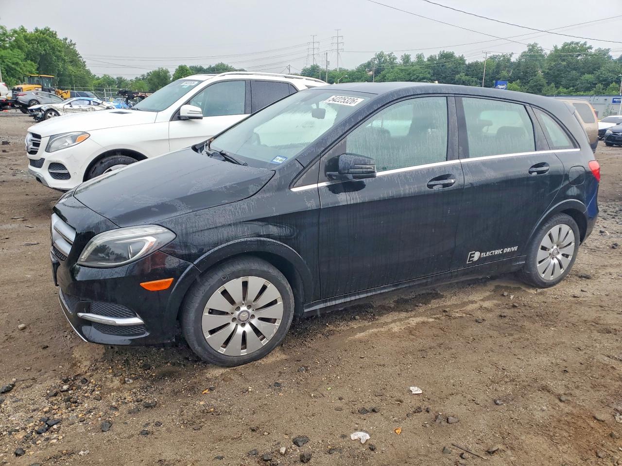 2014 Mercedes-Benz B Electric Drive, VIN WDDVP9AB3EJ001656 — Minor dents and scratches