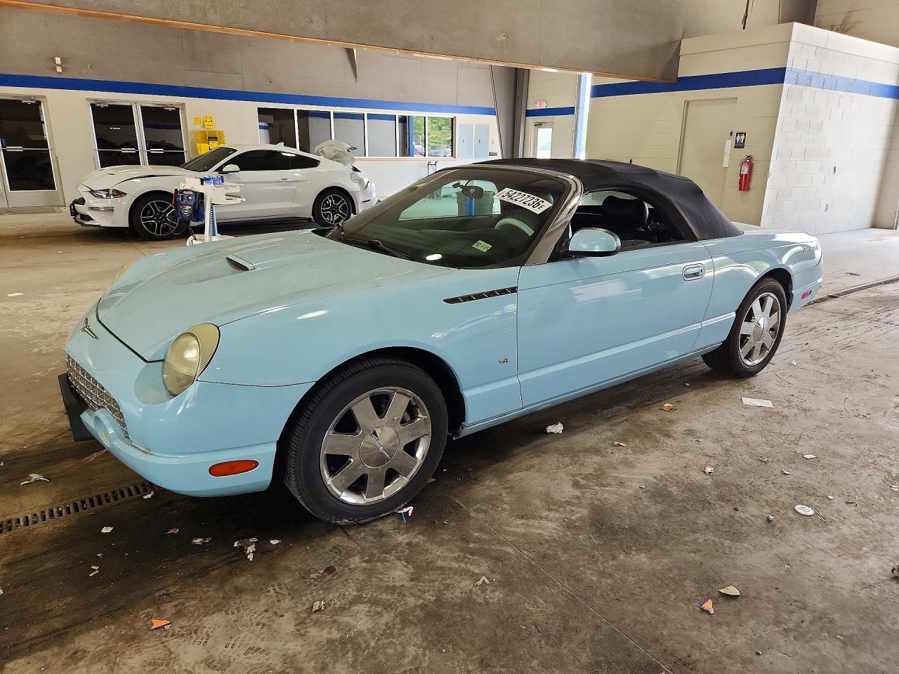 2003 Ford Thunderbird Deluxe, VIN 1FAHP60A03Y109208 — Mechanical