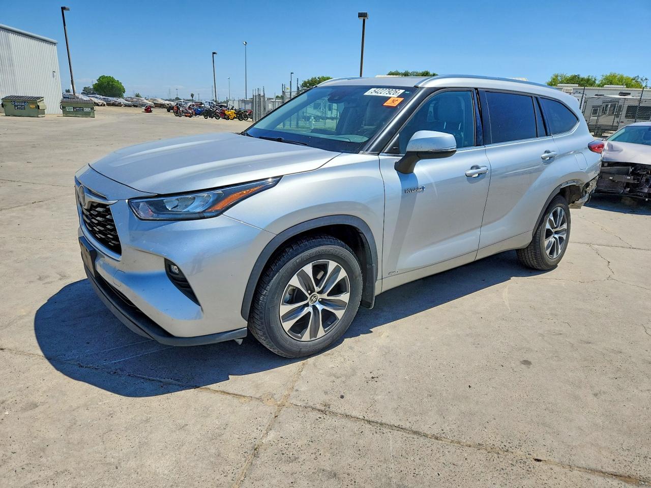 2020 Toyota Highlander Hybrid XLE, VIN 5TDHBRCH1LS507588 — Rear end