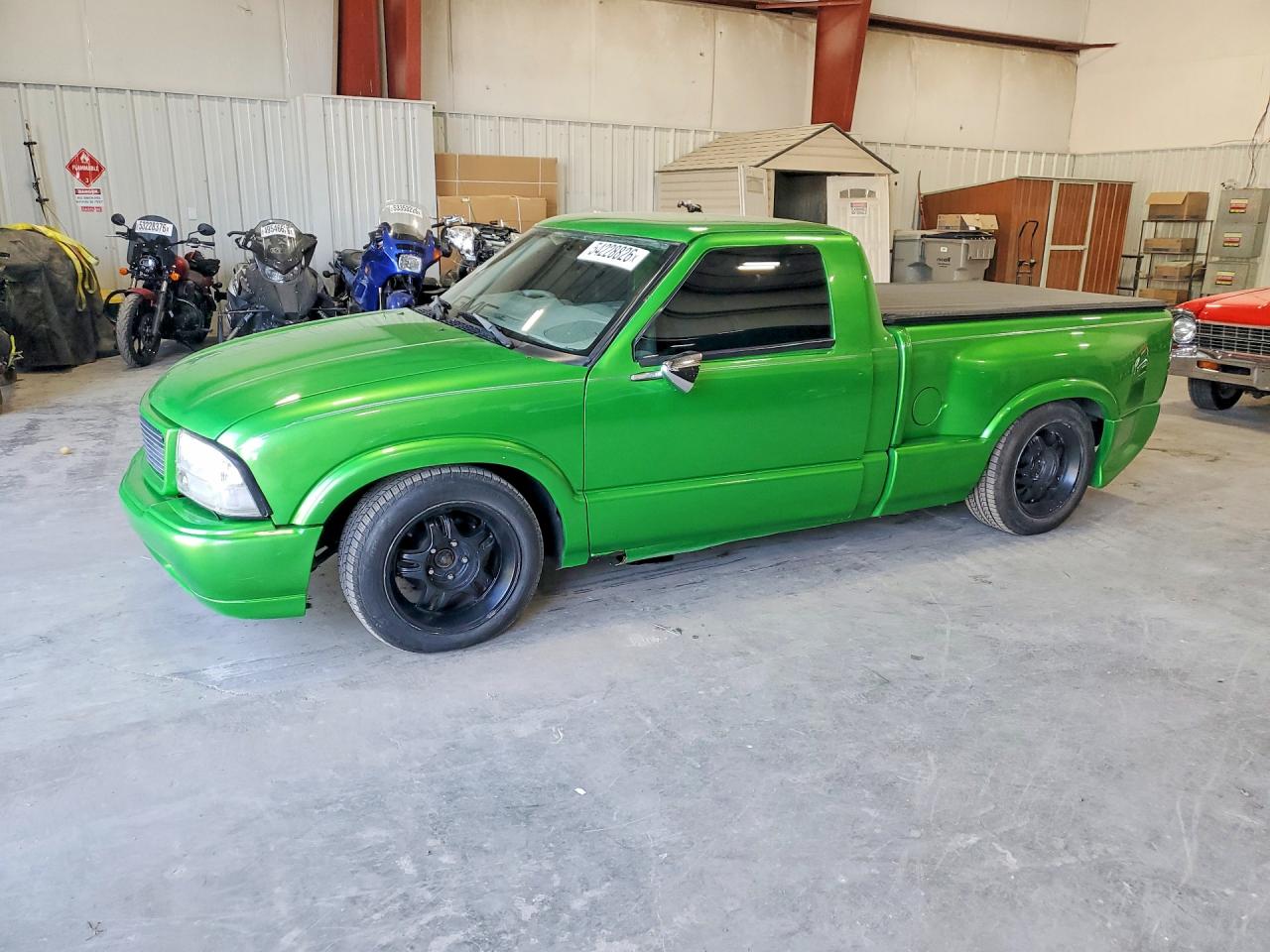 2000 GMC Sonoma SLS, VIN 1GTCS14W5YK270627 — Normal wear