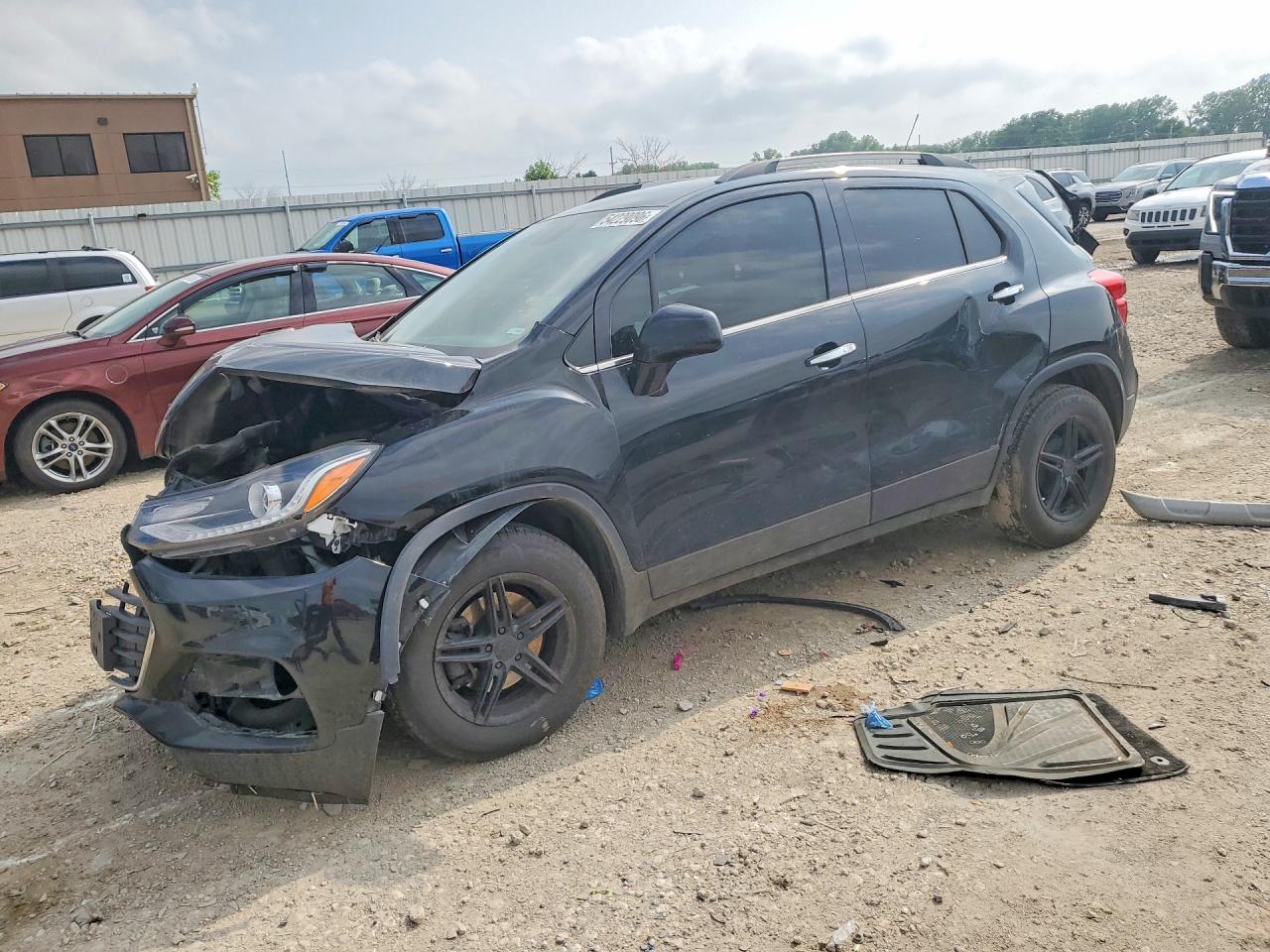 2020 Chevrolet Trax LT, VIN KL7CJLSB0LB018210 — Front end