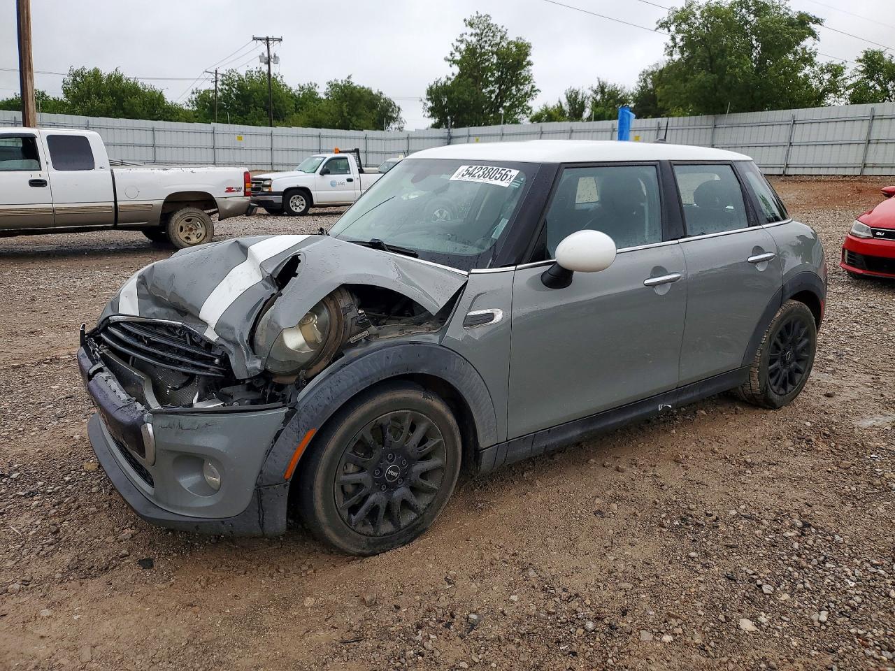 2018 MINI Hardtop 4 Door Cooper, VIN WMWXU1C56J2F81526 — Front end