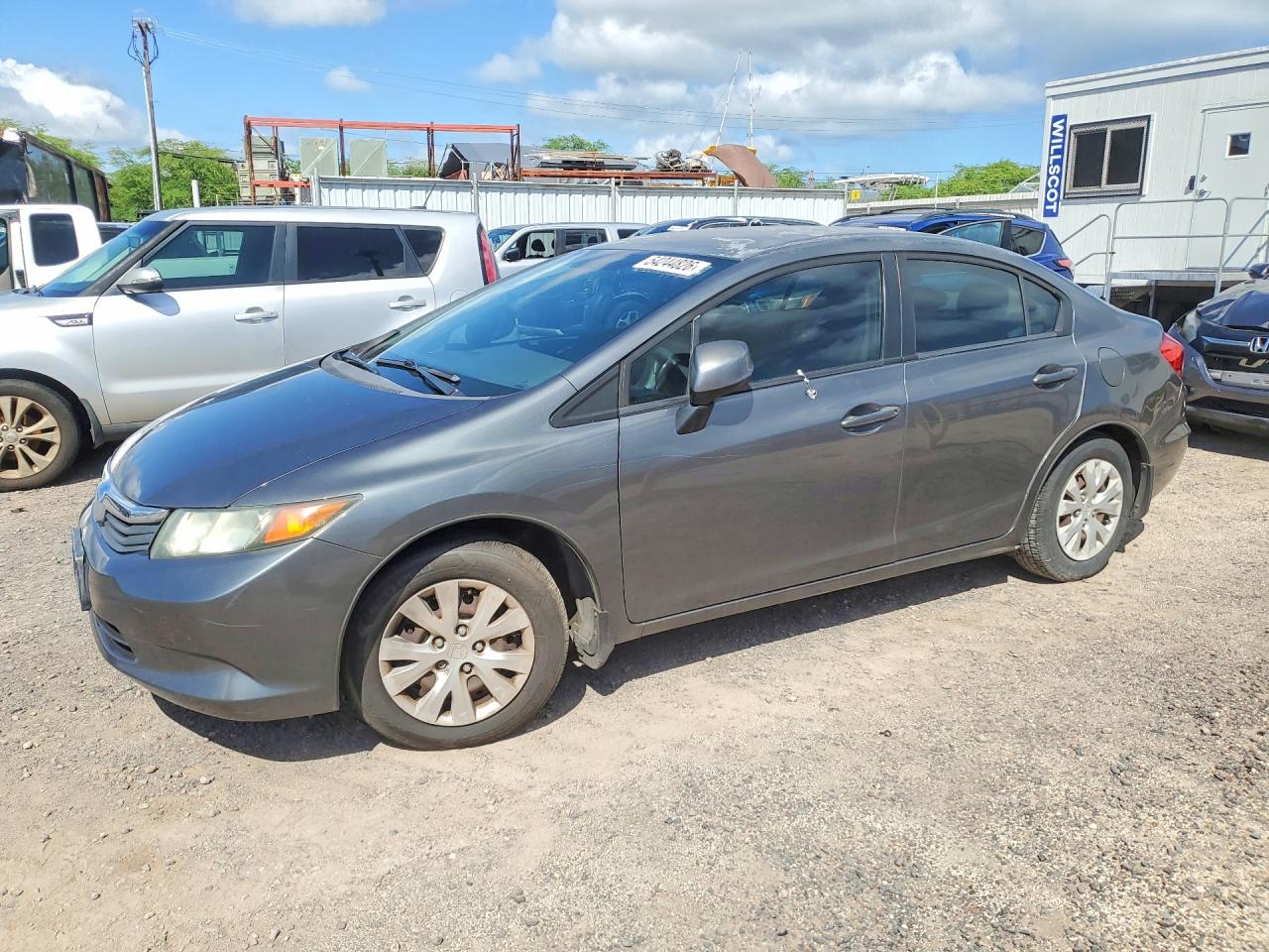2012 Honda Civic LX, VIN 19XFB2F50CE042697 — Minor dents and scratches