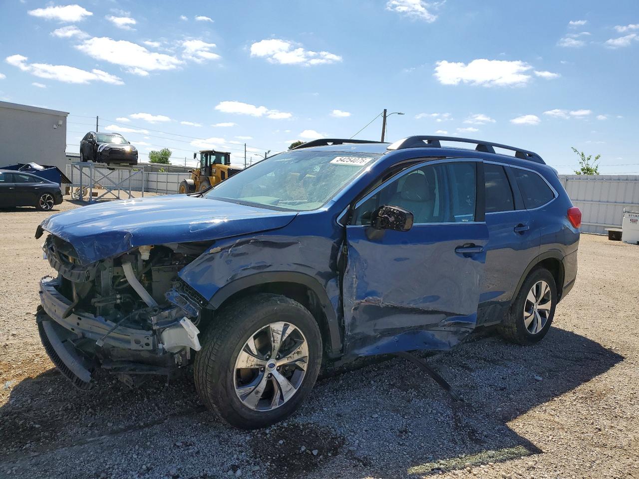 2021 Subaru Ascent Premium, VIN 4S4WMAFD1M3411681 — Front end