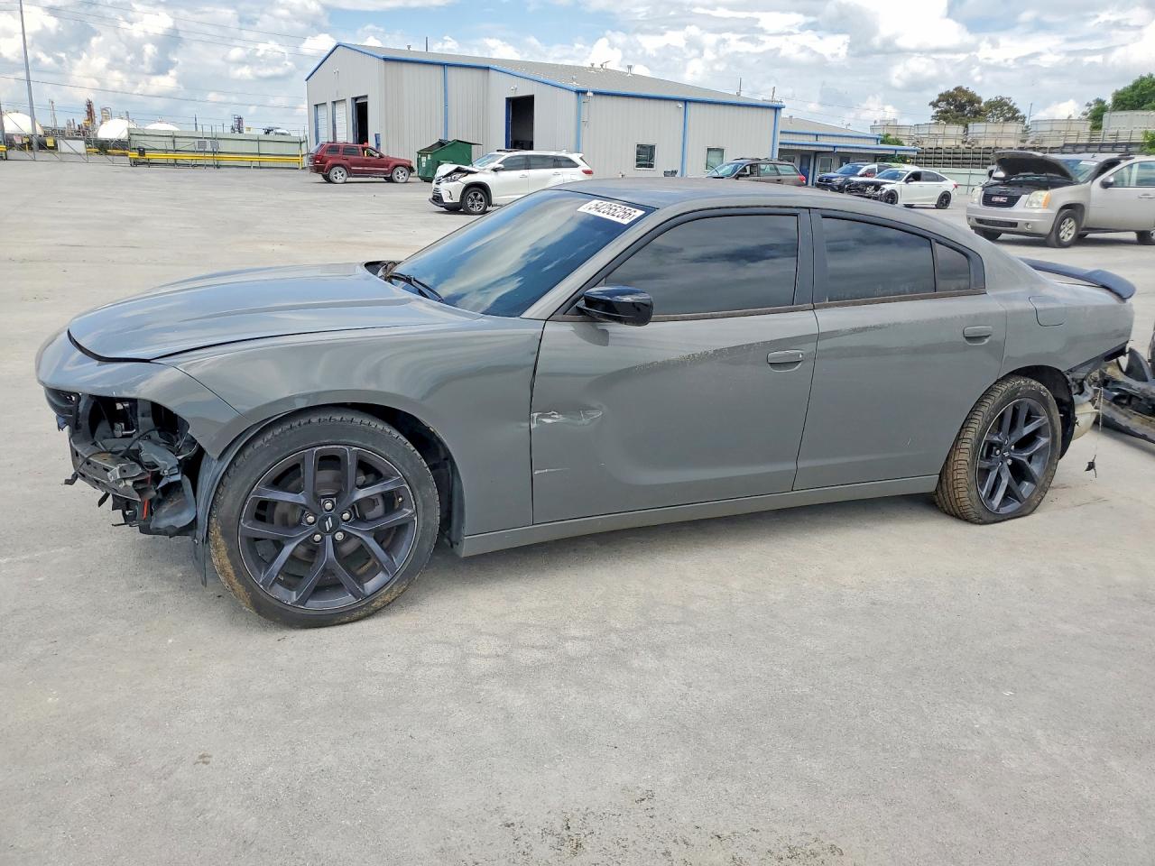 2019 Dodge Charger SXT, VIN 2C3CDXBG3KH715507 — Front end