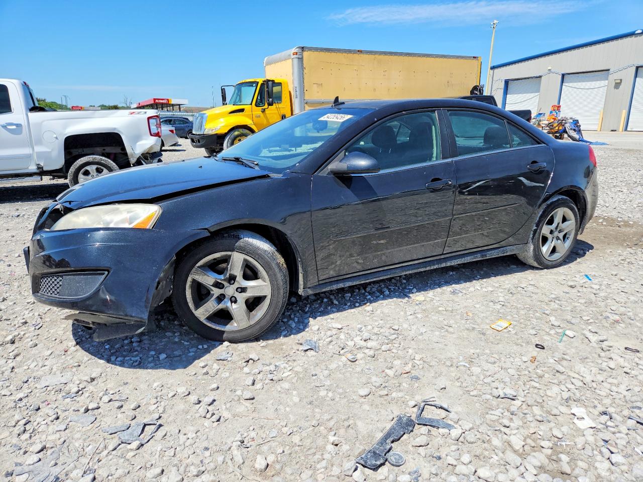 2010 Pontiac G6 1SA, VIN 1G2ZA5E07A4160711 — Front end