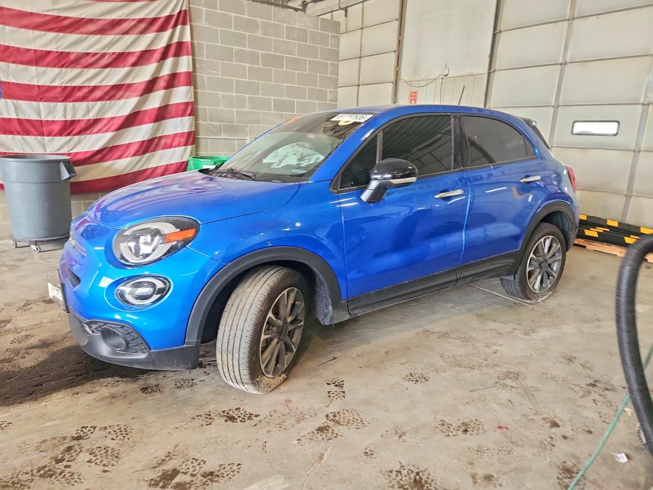 2023 FIAT 500X Sport, VIN ZFBNF3B10PPA25712 — Перед