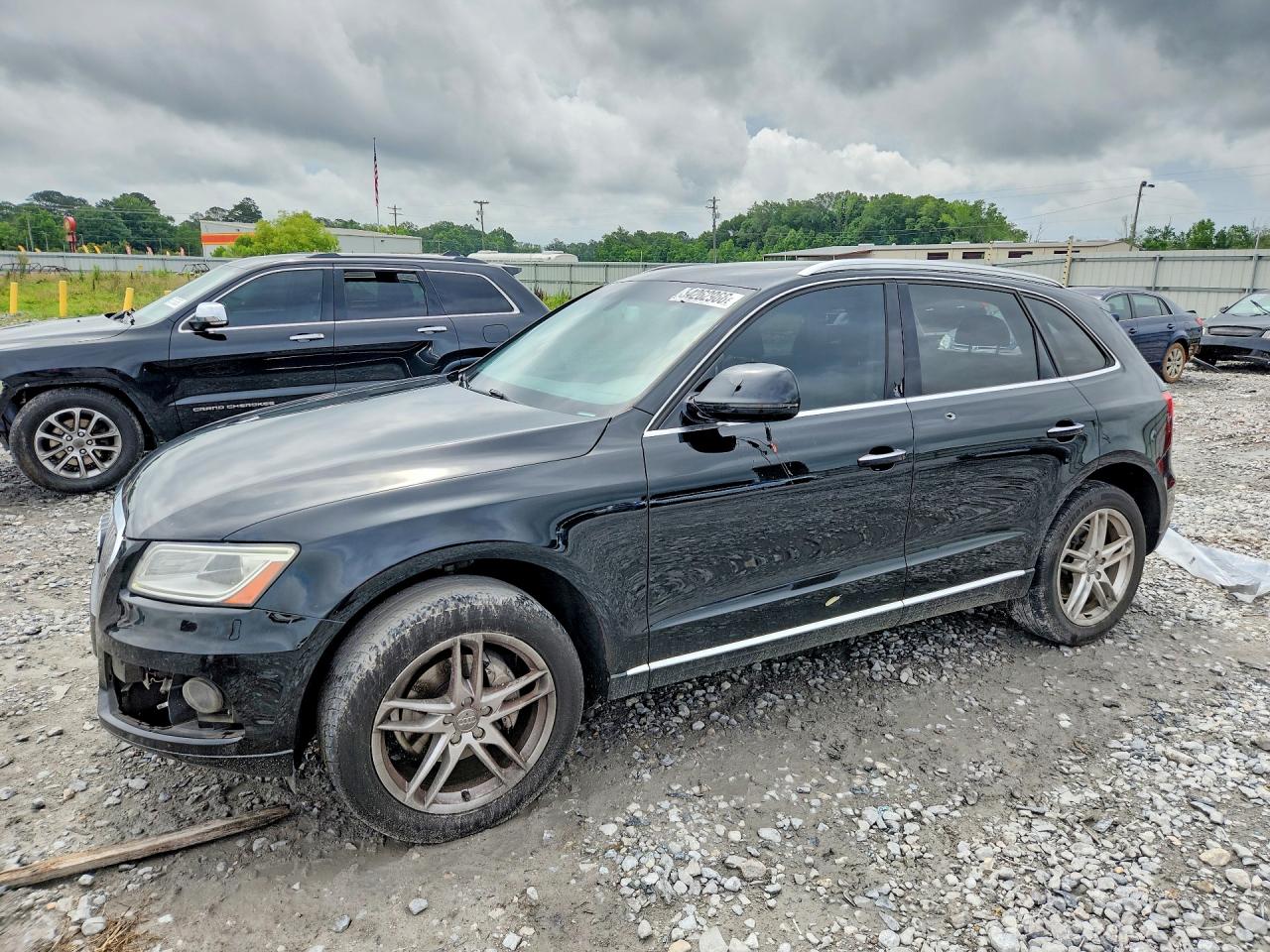 2016 Audi Q5 Premium Plus, VIN WA1L2AFP3GA048964 — Vandalism