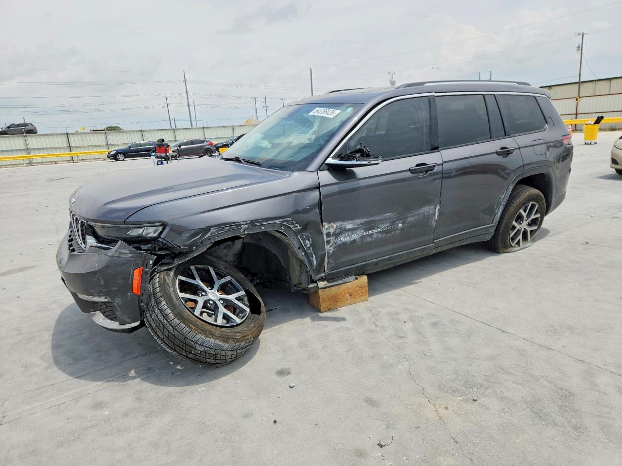 2023 Jeep Grand Cherokee Limited, VIN 1C4RJJBG7P8817918 — Front end