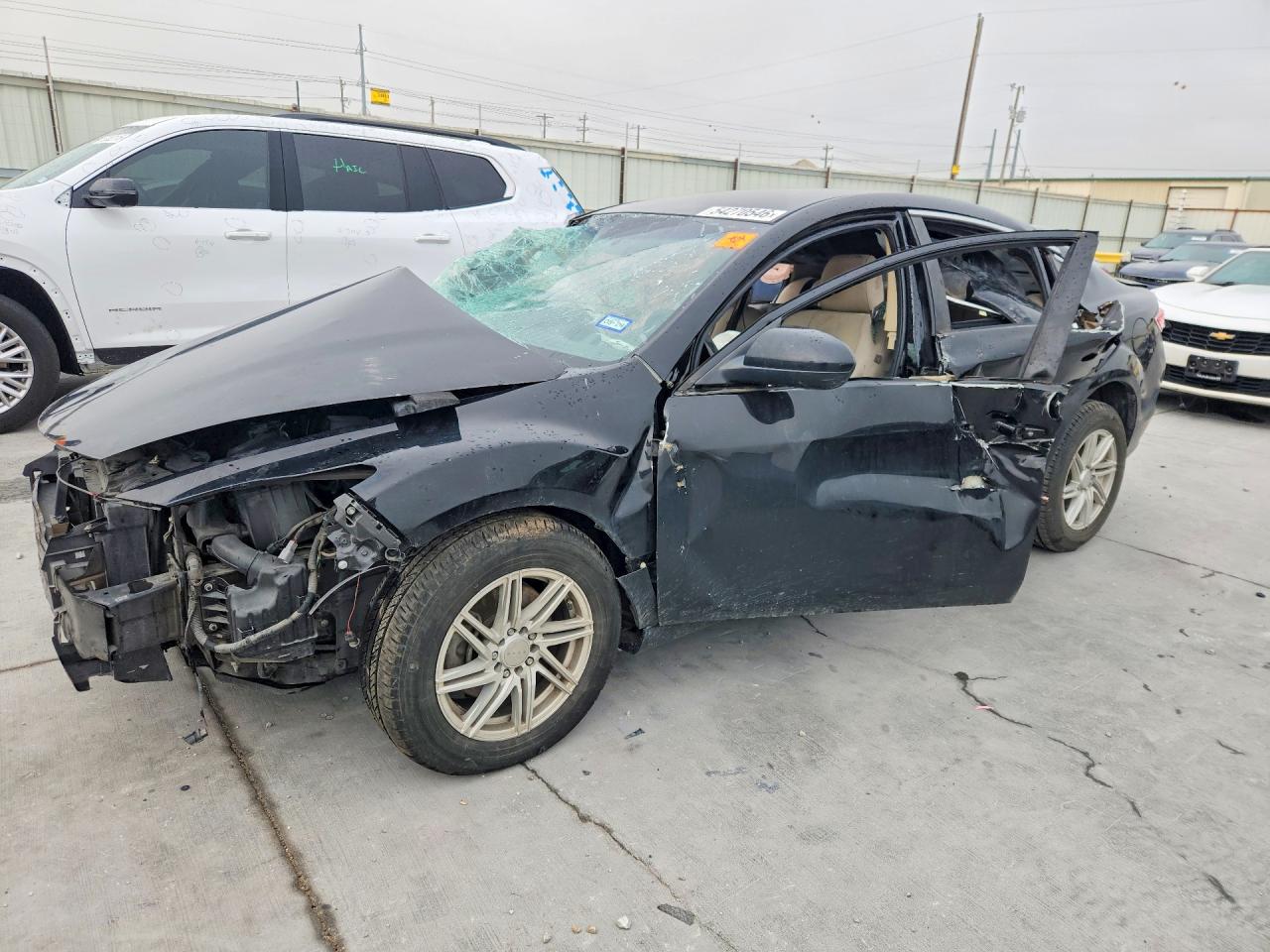 2011 Mazda 6 i Sport, VIN 1YVHZ8BH0B5M14096 — Side
