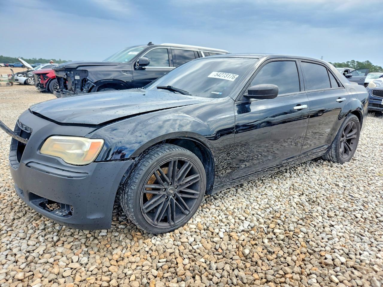 2012 Chrysler 300 Limited, VIN 2C3CCACG6CH204096 — Перед