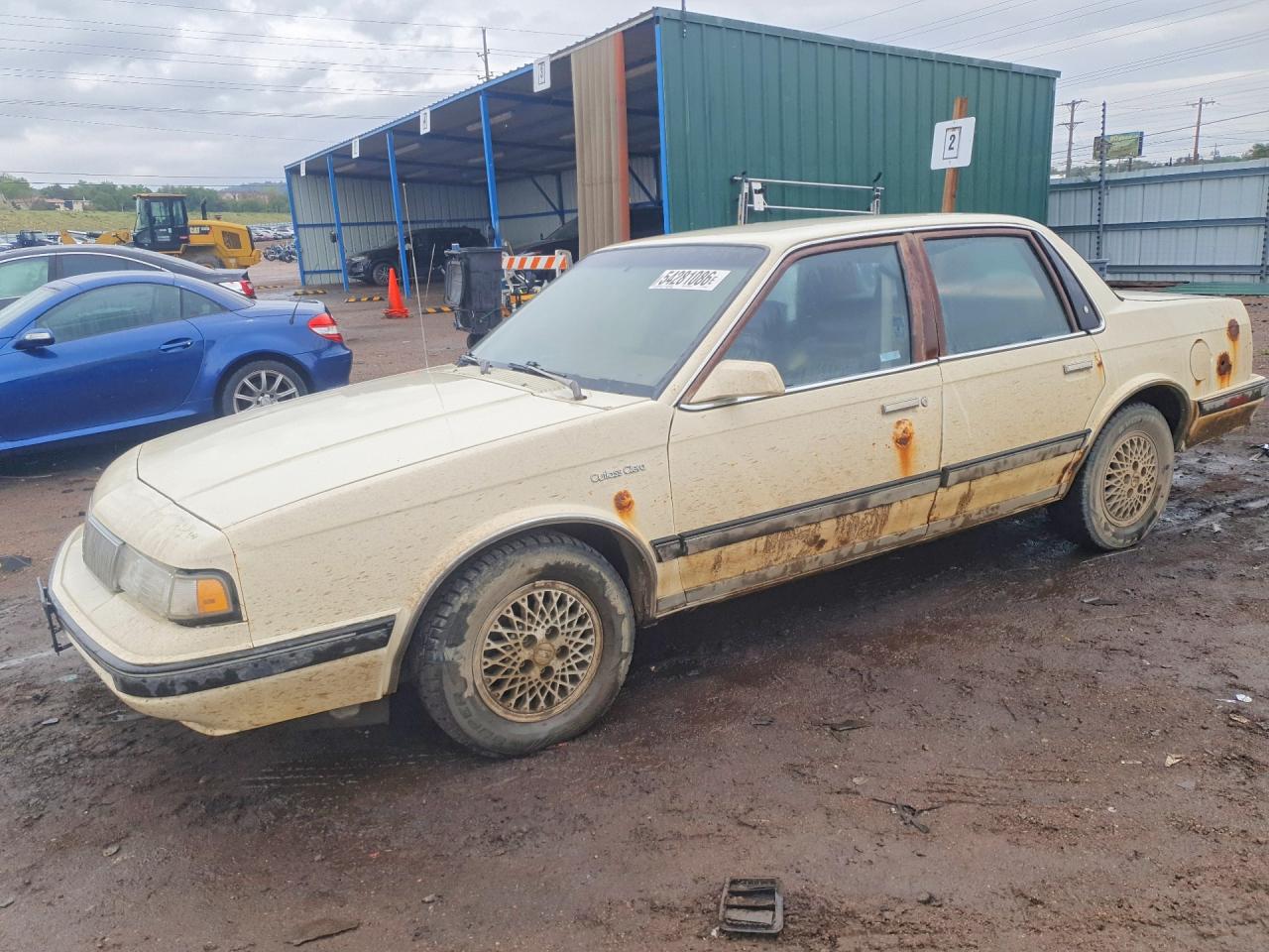 1990 Oldsmobile Cutlass, VIN 1G3AM54N8L6350280 — Мелкие вмятины и царапины