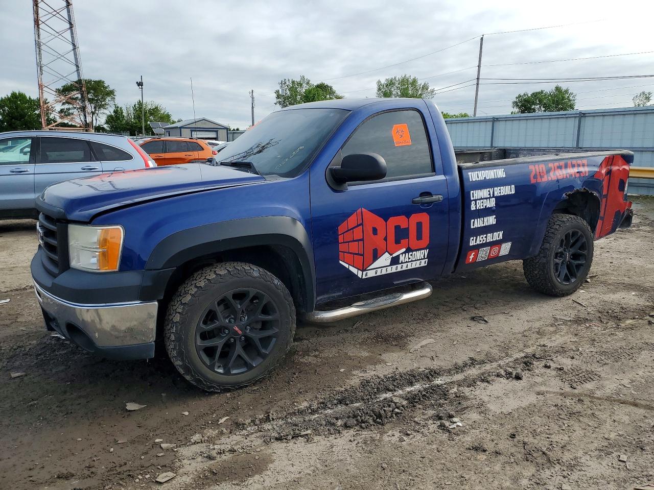 2013 GMC Sierra 1500 Work Truck, VIN 1GTN2TEA0DZ119574 — Rear end