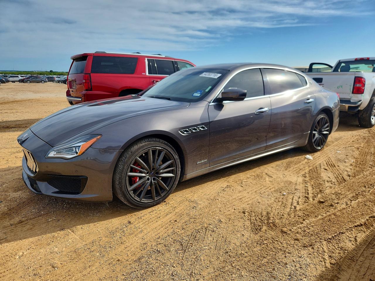 2019 Maserati Quattroporte S Q4 GranSport, VIN ZAM56YRS7K1319878 — Мелкие вмятины и царапины