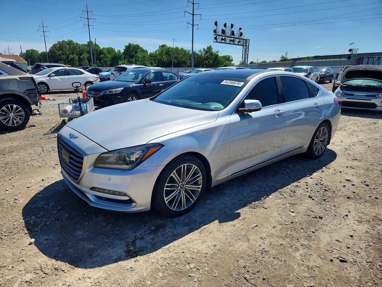 2018 Genesis G80 3.8L, VIN KMHGN4JE8JU235396 — Вандализм