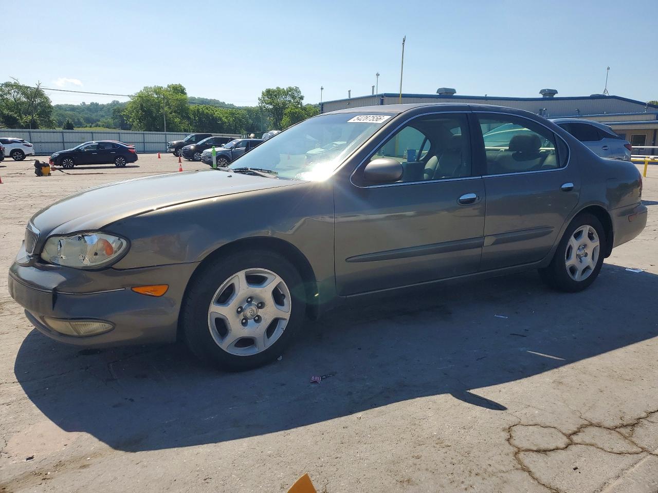 2000 Infiniti I30 Luxury, VIN JNKCA31A5YT206989 — Front end