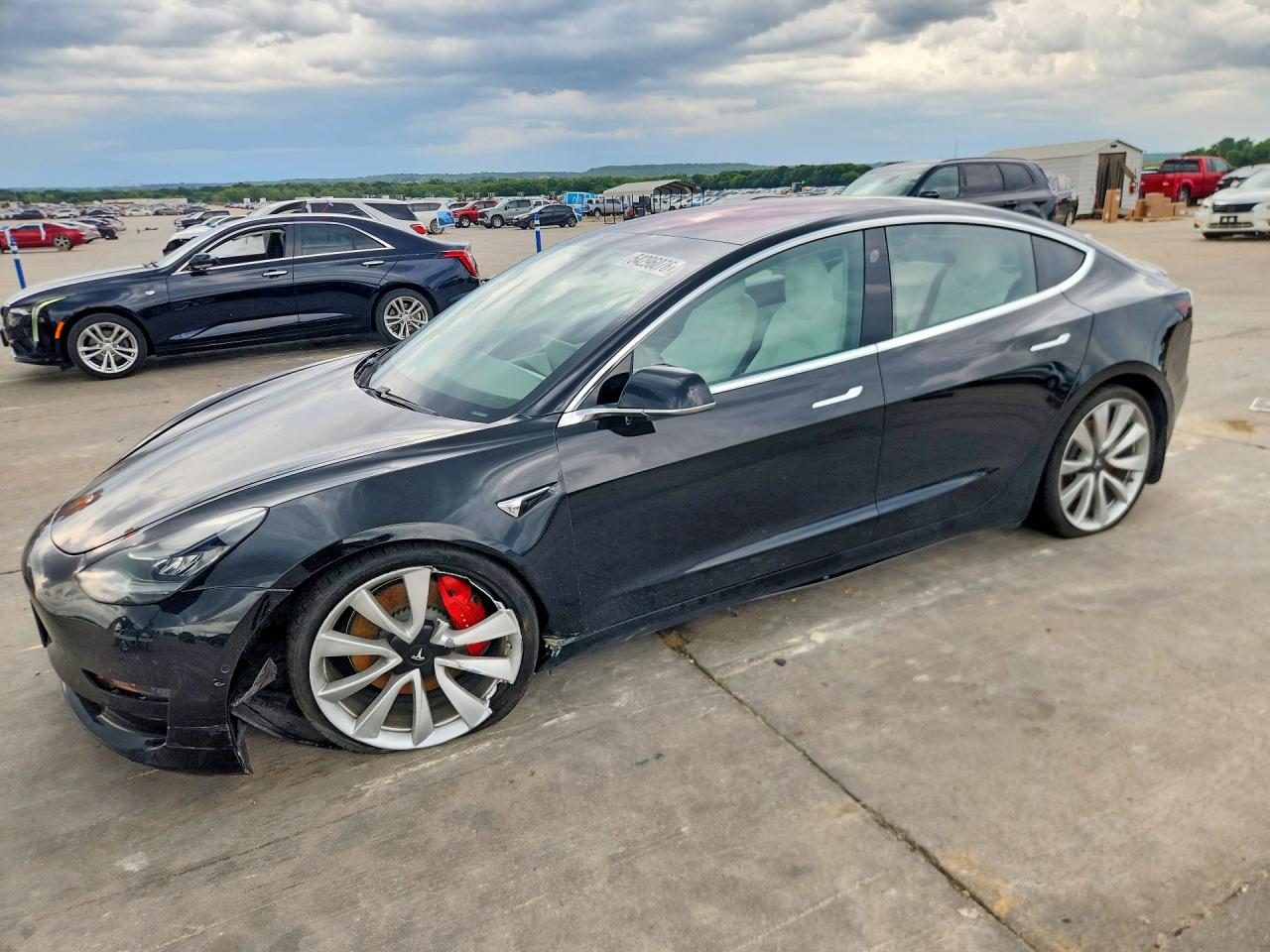 2018 Tesla Model 3 Long Range Battery, VIN 5YJ3E1EB5JF171084 — Front end