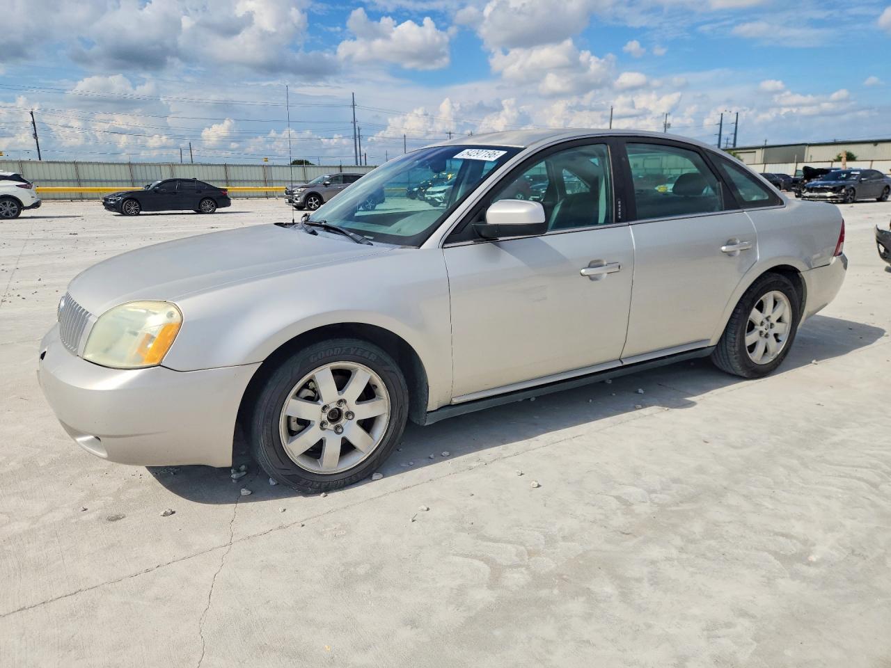2007 Mercury Montego, VIN 1MEFM40197G603477 — Зад