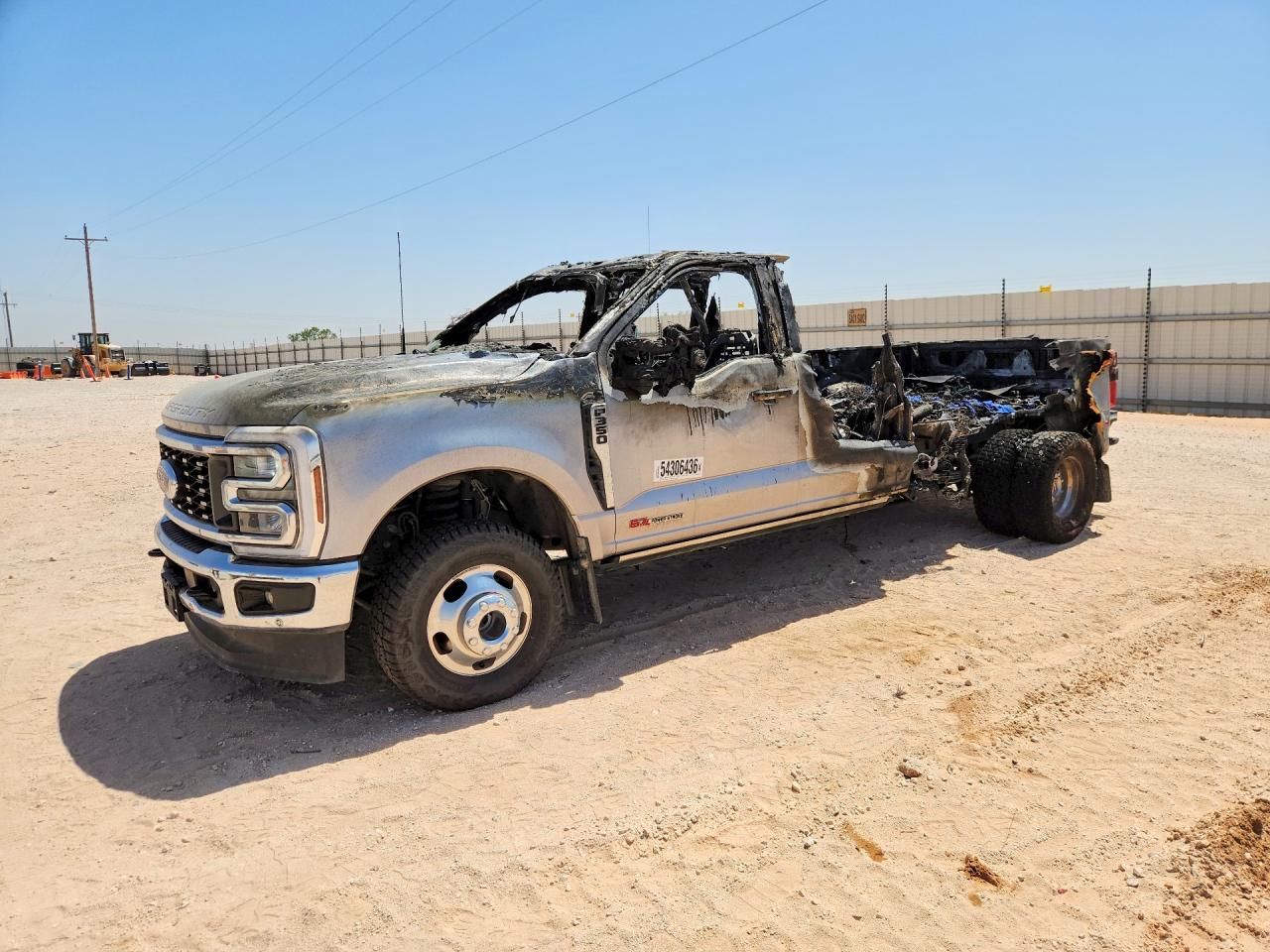 2024 Ford F-350 Lariat, VIN 1FT8W3DM9REC40387 — Burn