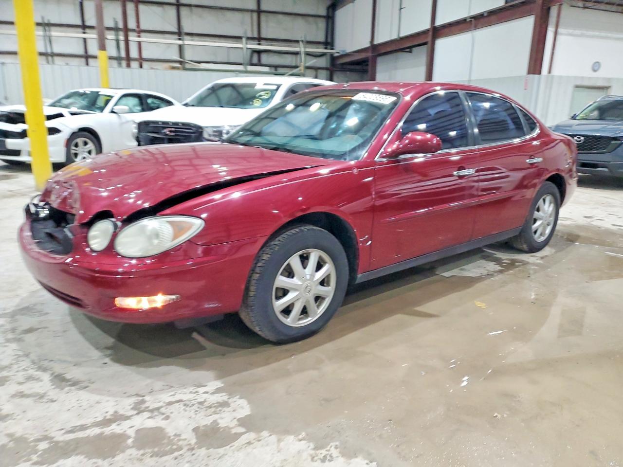 2005 Buick LaCrosse CX, VIN 2G4WC532X51223116 — Перед
