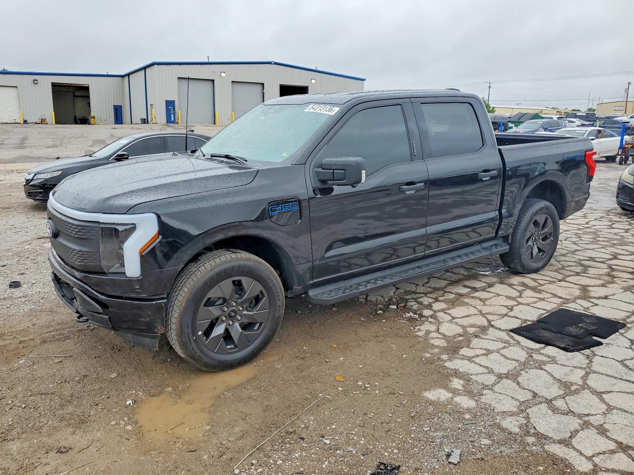 2024 Ford F-150 Lightning XLT, VIN 1FTVW3LK8RWG20723 — Front end