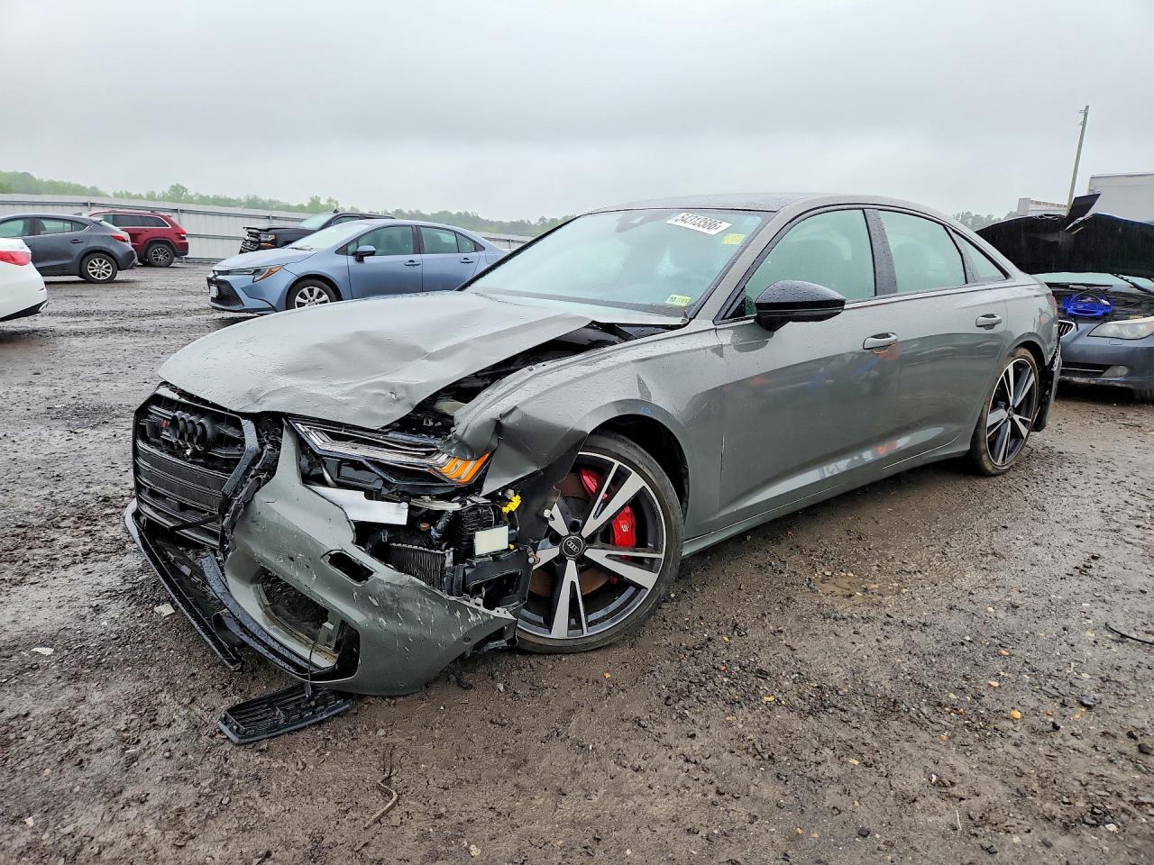 2022 Audi S6 Prestige, VIN WAUFFBF2XNN020051 — Front end