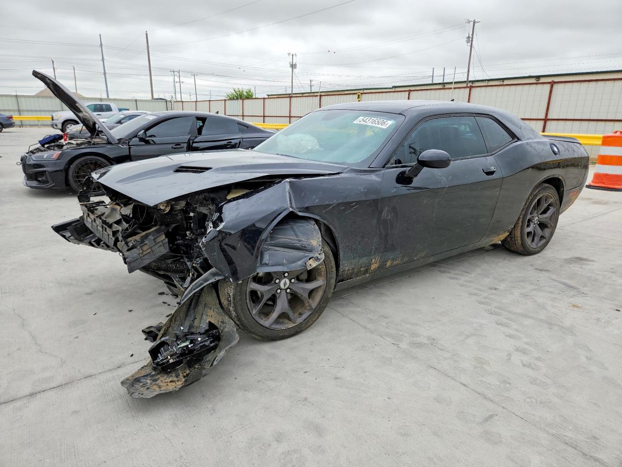 2017 Dodge Challenger SXT, VIN 2C3CDZAG3HH640619 — Front end