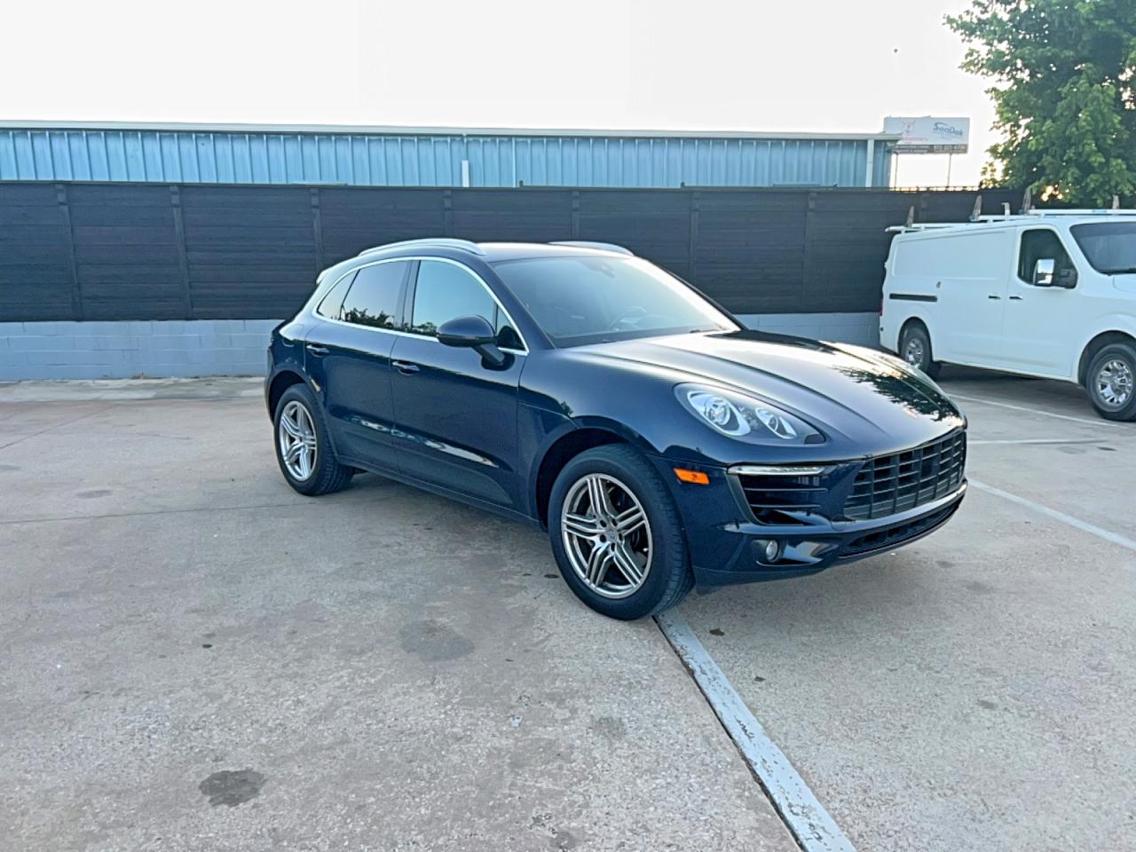 2018 Porsche Macan S, VIN WP1AB2A5XJLB34419 — Auction photo