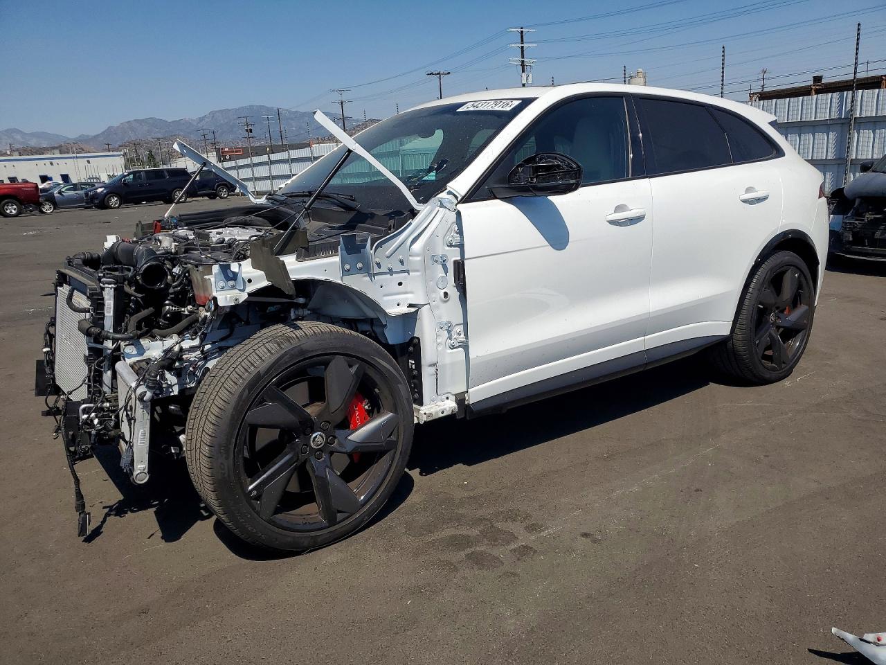 2025 Jaguar F-Pace SVR 575 Edition, VIN SADCZ2FE8SA753844 — Front end