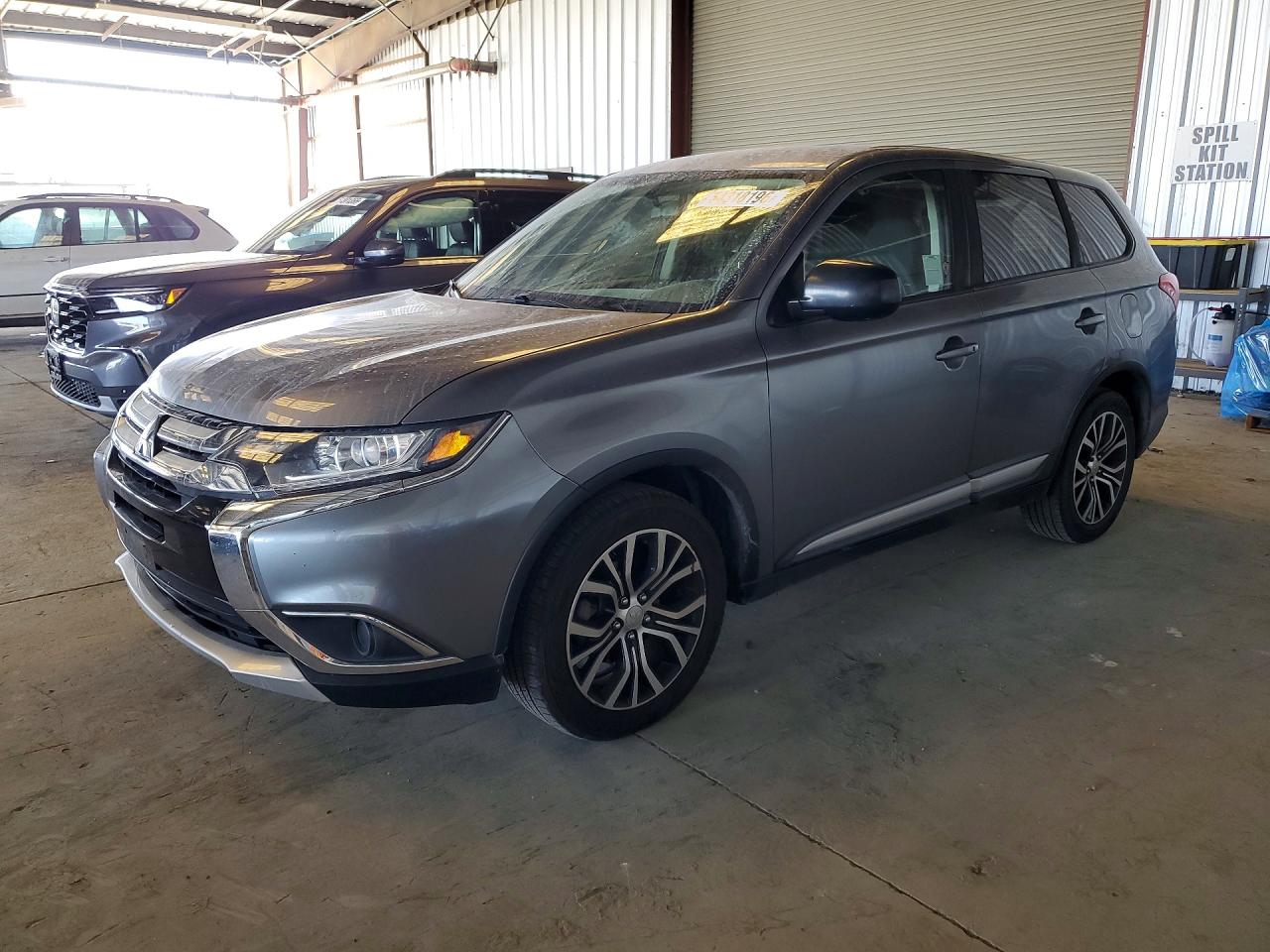2018 Mitsubishi Outlander ES, VIN JA4AD2A36JJ004119 — Пожар в салоне