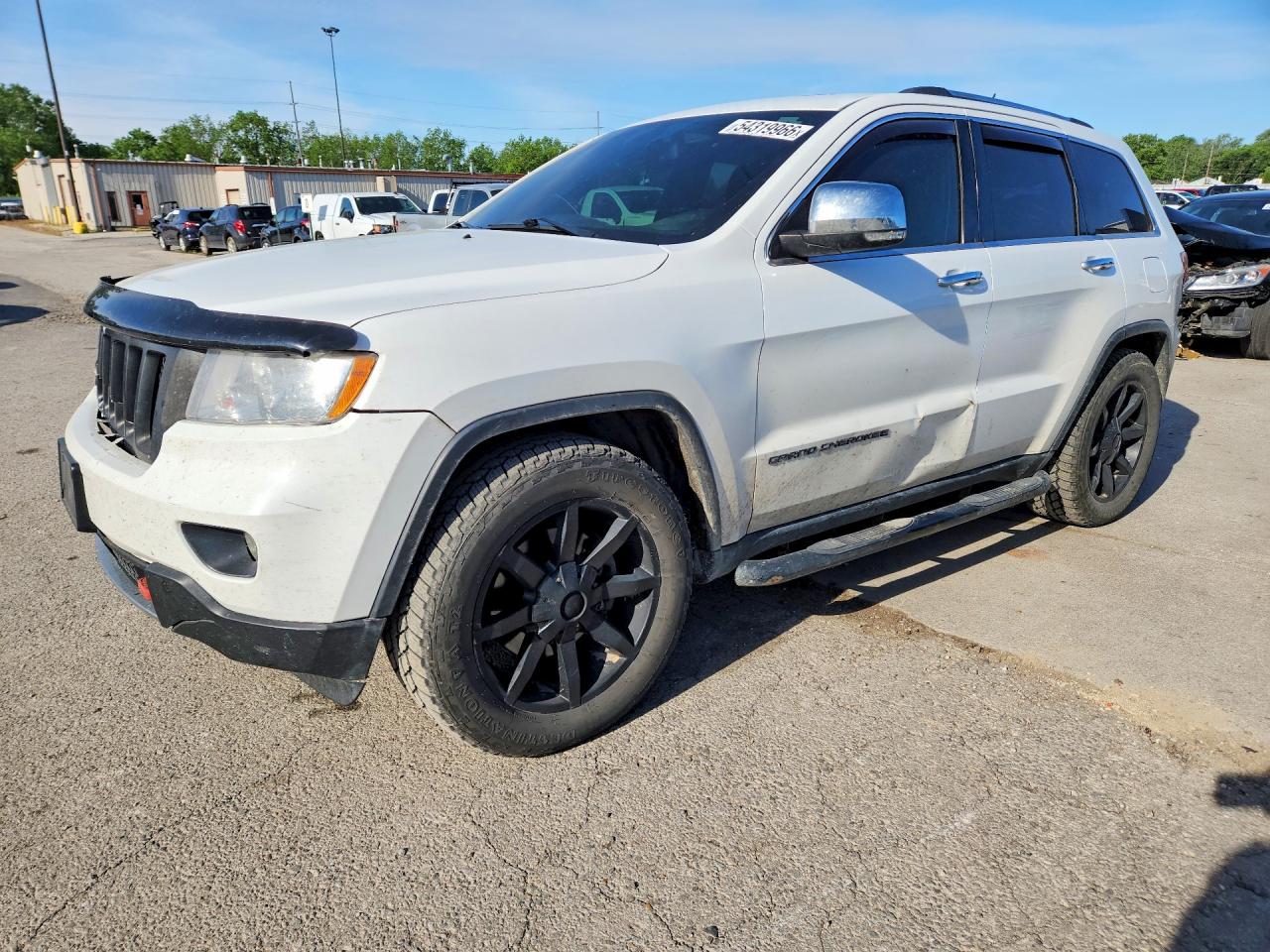 2013 Jeep Grand Cherokee Overland, VIN 1C4RJFCT8DC555599 — Front end