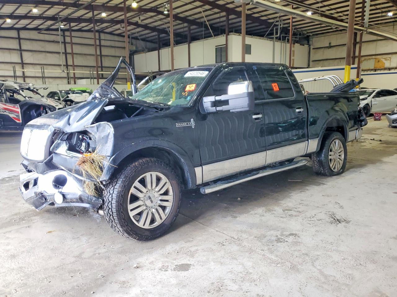 2006 Lincoln Mark LT, VIN 5LTPW18586FJ25687 — Опрокидывание