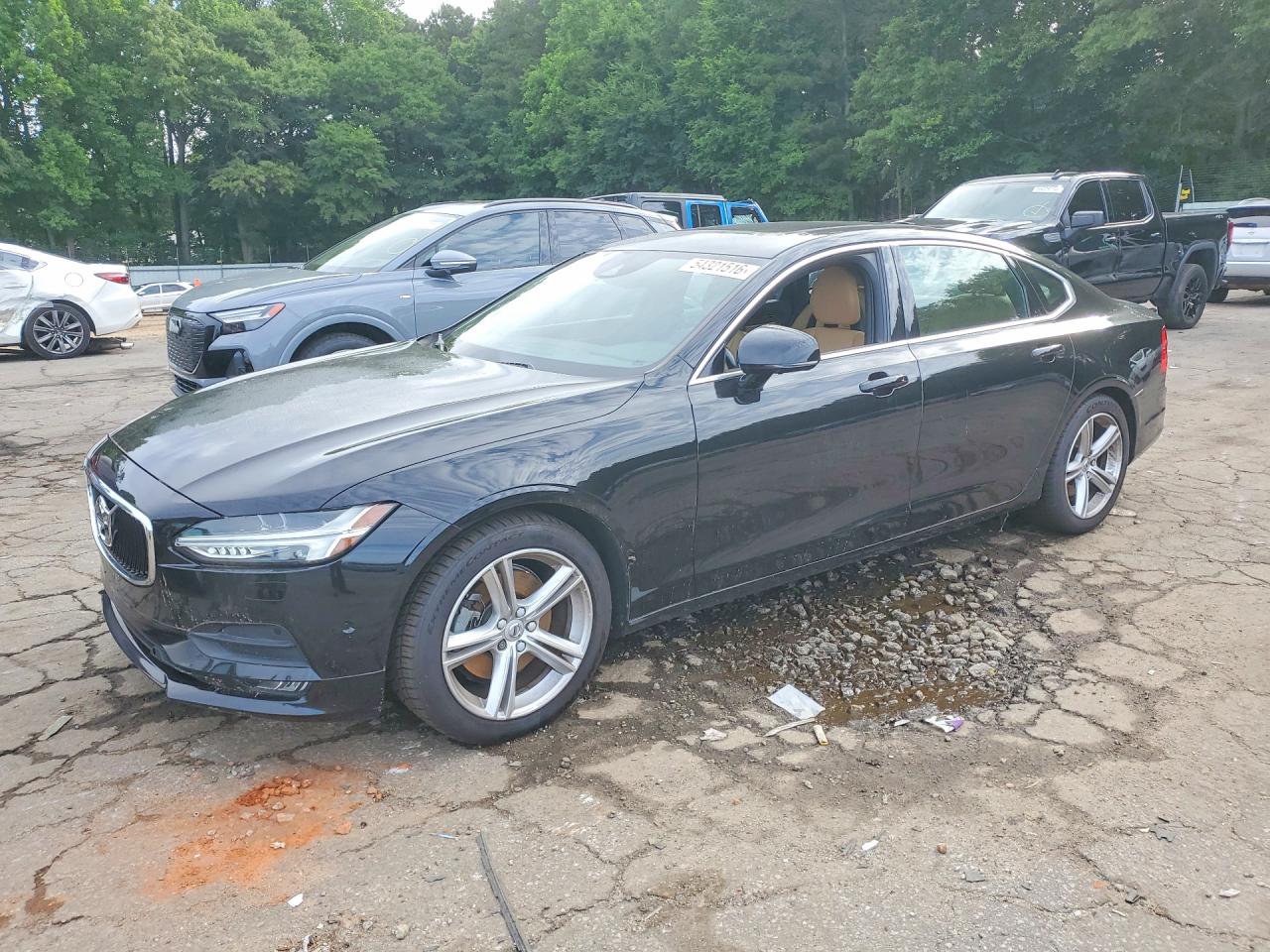 2018 Volvo S90 Momentum, VIN LVY982MK4JP028280 — Water / flood