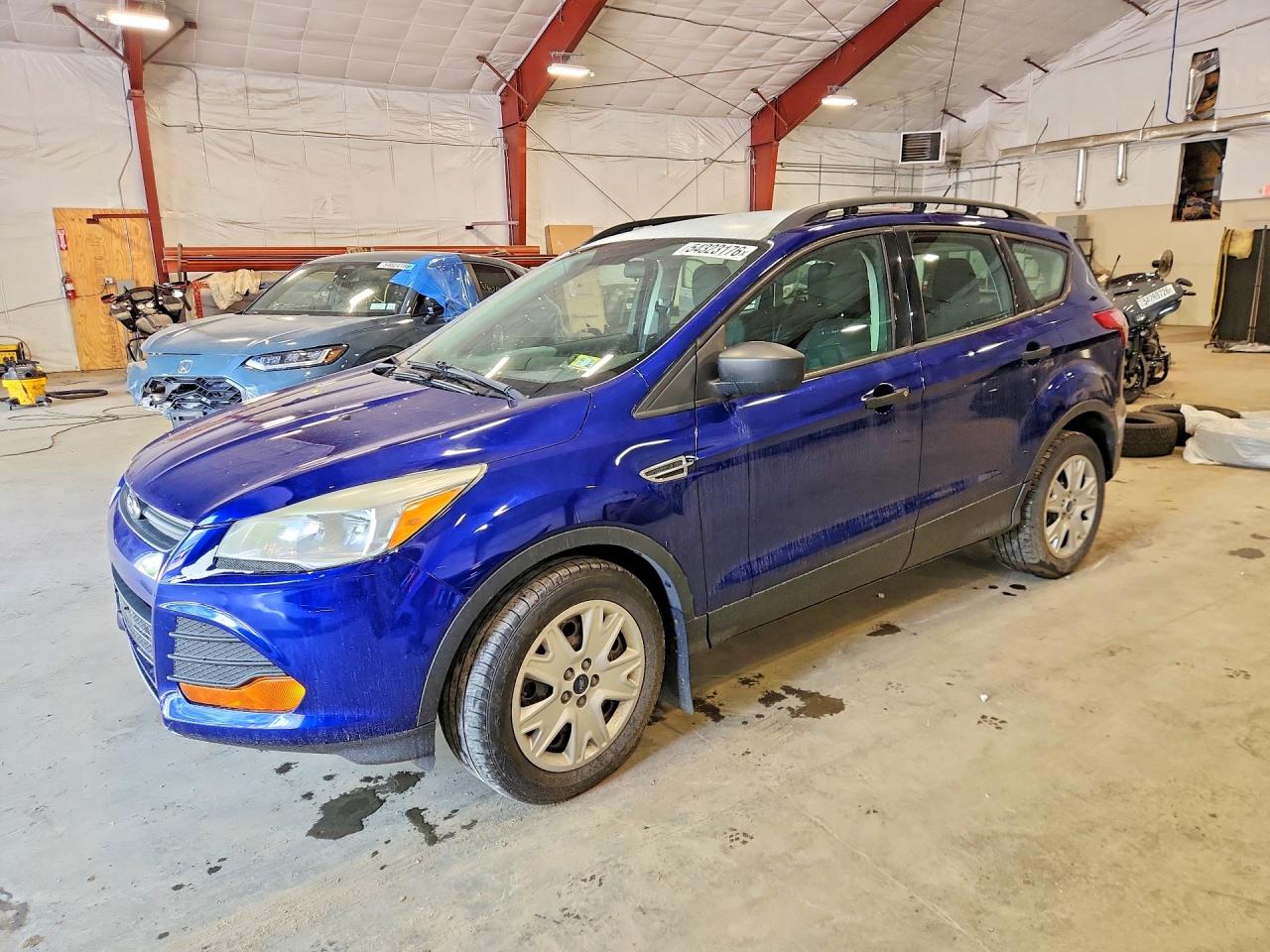 2015 Ford Escape S, VIN 1FMCU0F77FUA34696 — Front end