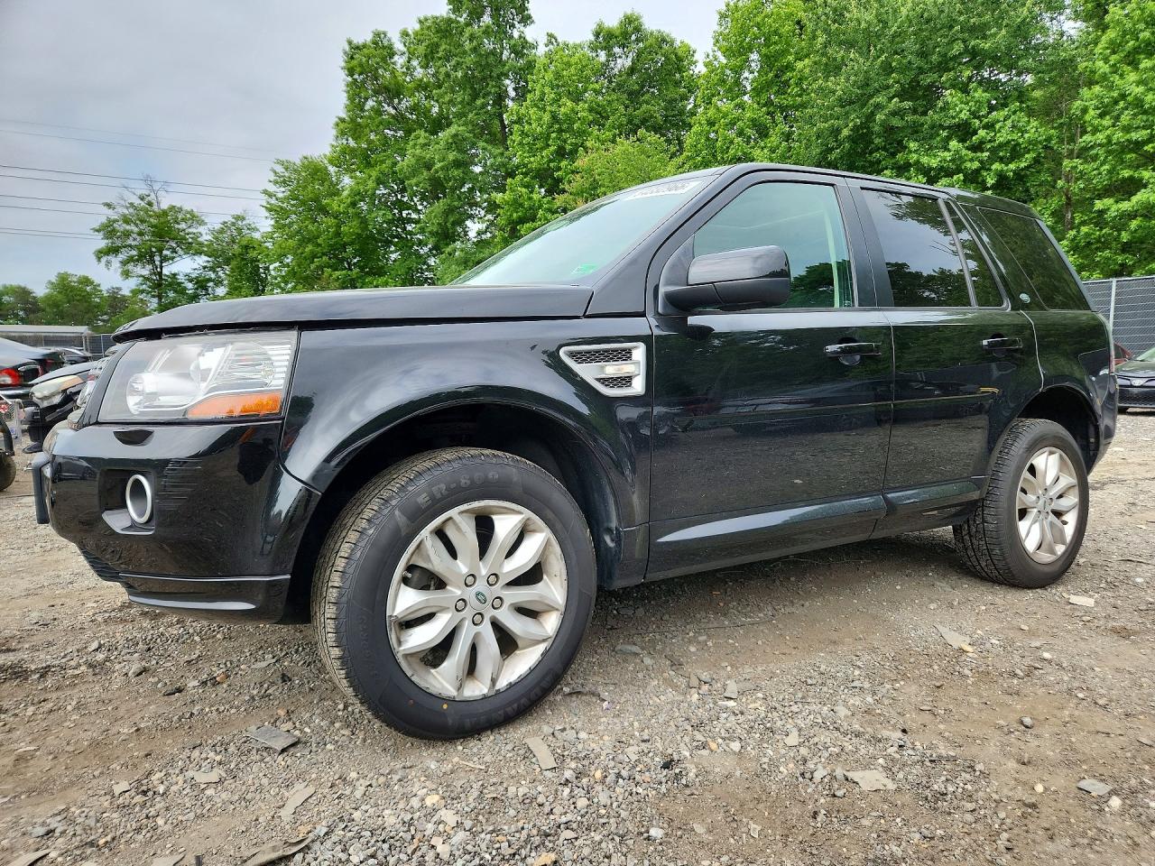 2014 Land Rover LR2, VIN SALFR2BG9EH386540 — Front end